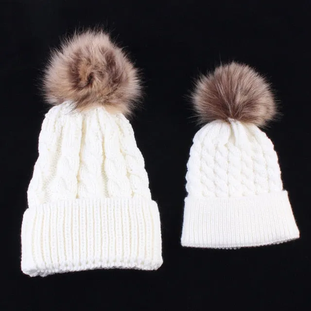 2018 2PCS/set Mom Mother+Baby Knit Pom Bobble Hat Kids Girls Boys Winter Warm Beanie Hats Accessories