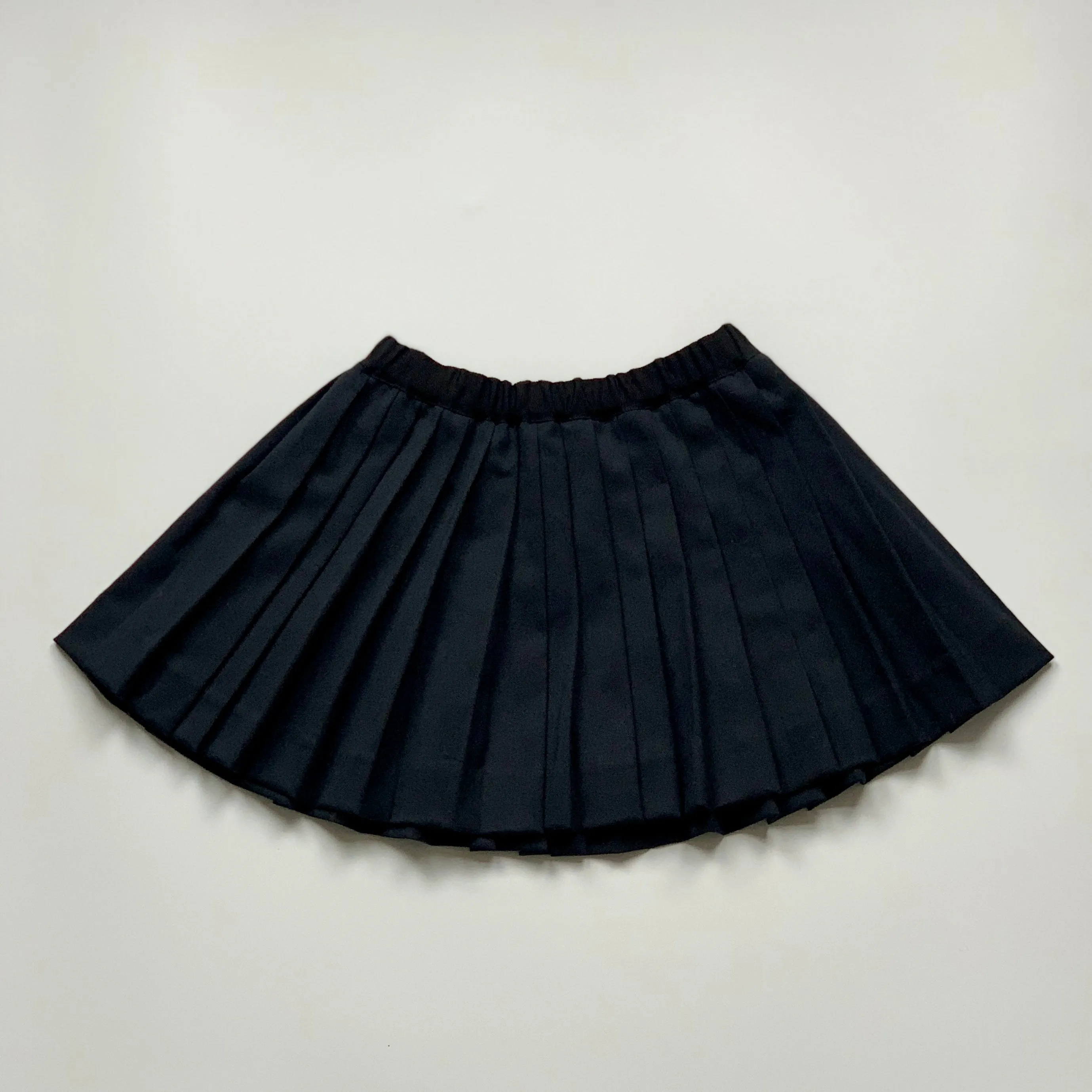 Bonpoint Black Pleated Skirt: 10 Years