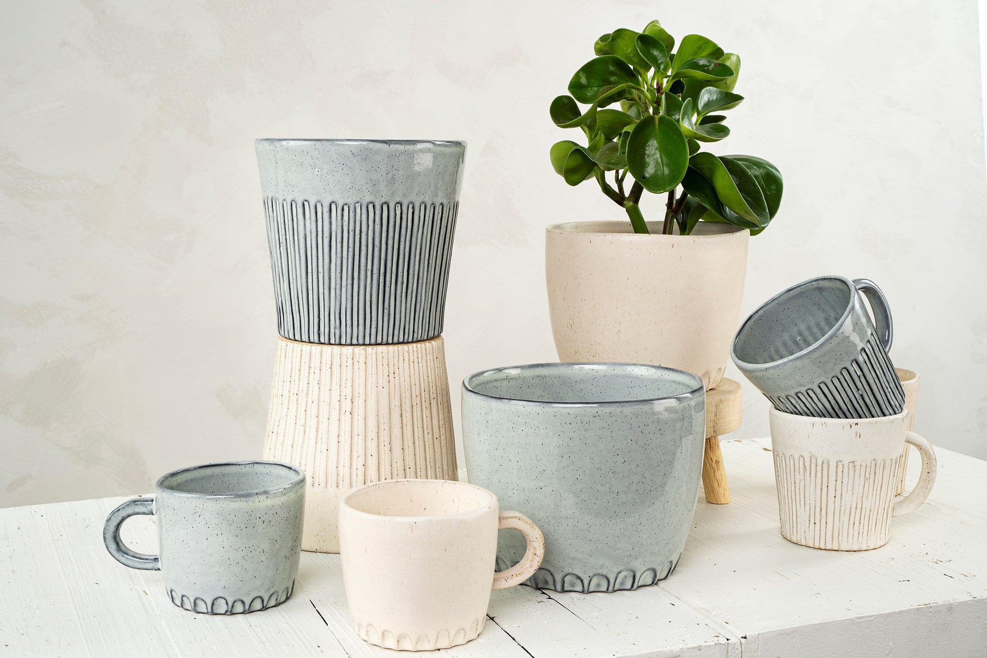 Messina Pot-Grey