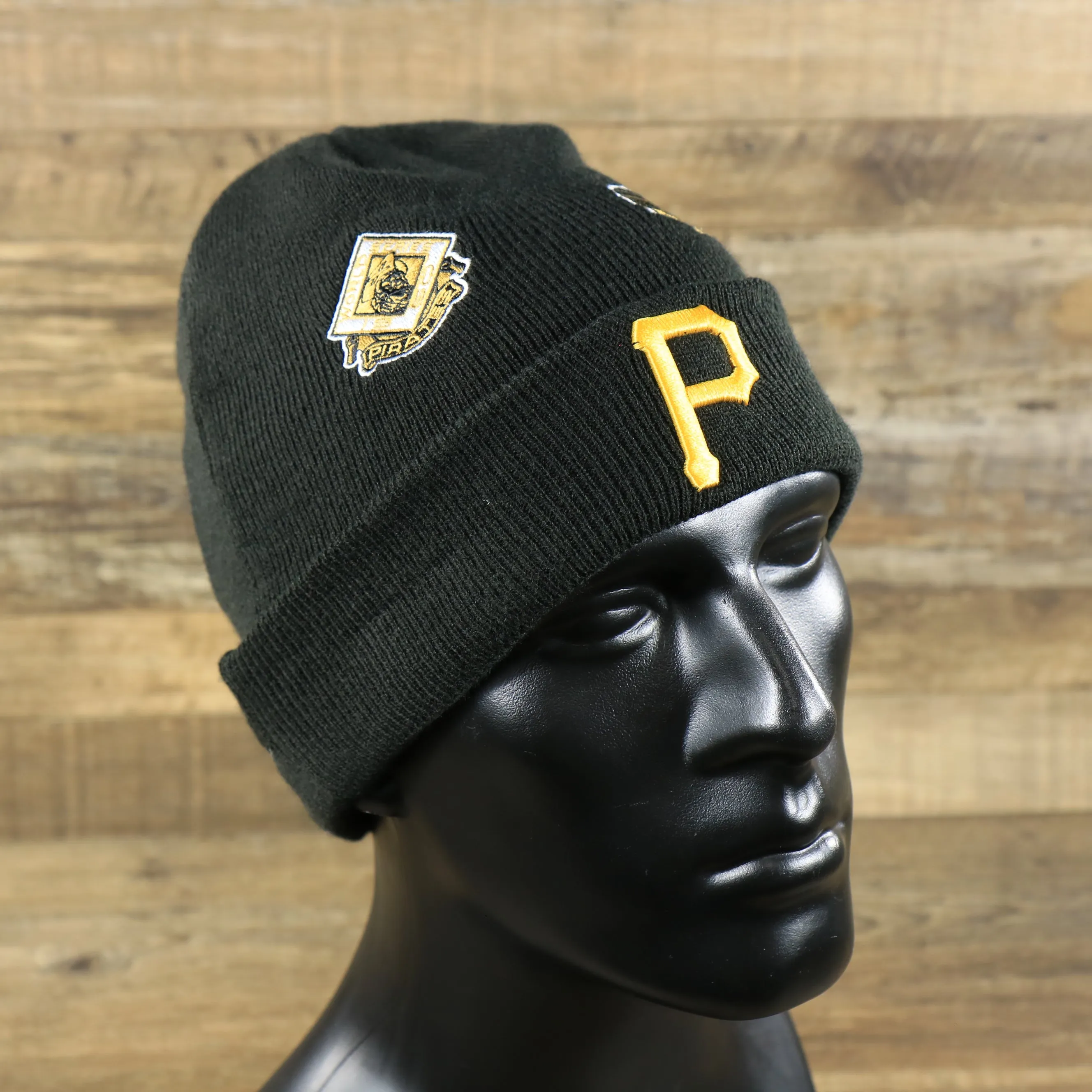 Pittsburgh Pirates All Over World Series Side Patch 5x Champion Knit Cuff Beanie | New Era, Black