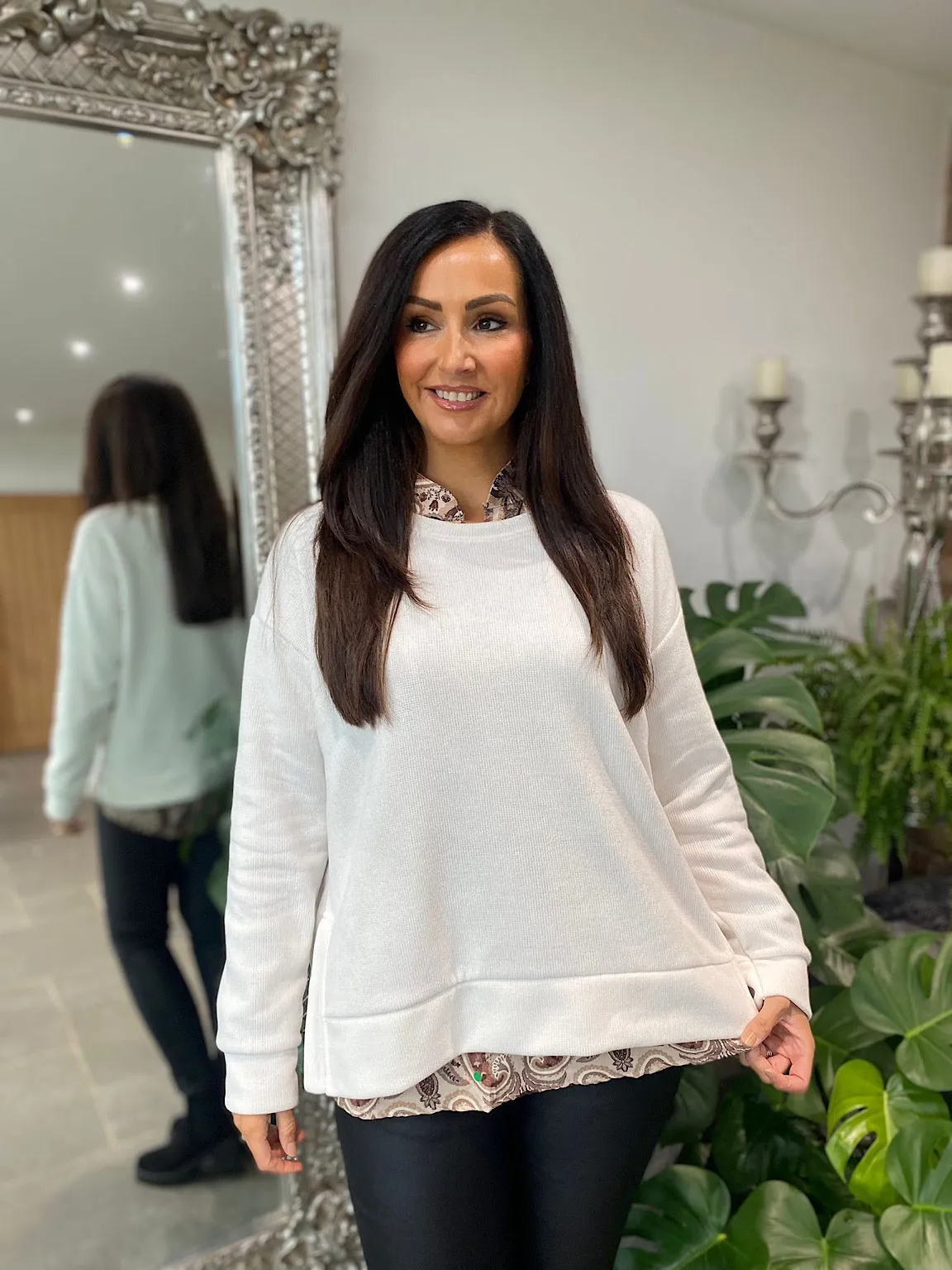 Winter White Chenille Sweatshirt Donna